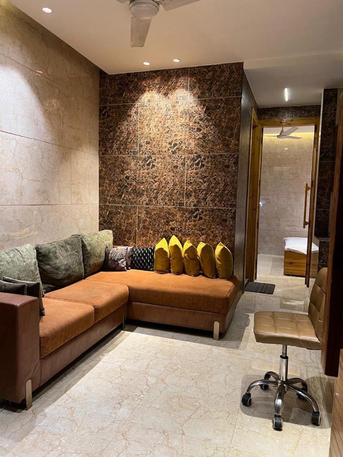 Divine Studios Rajouri Garden New Delhi Eksteriør billede