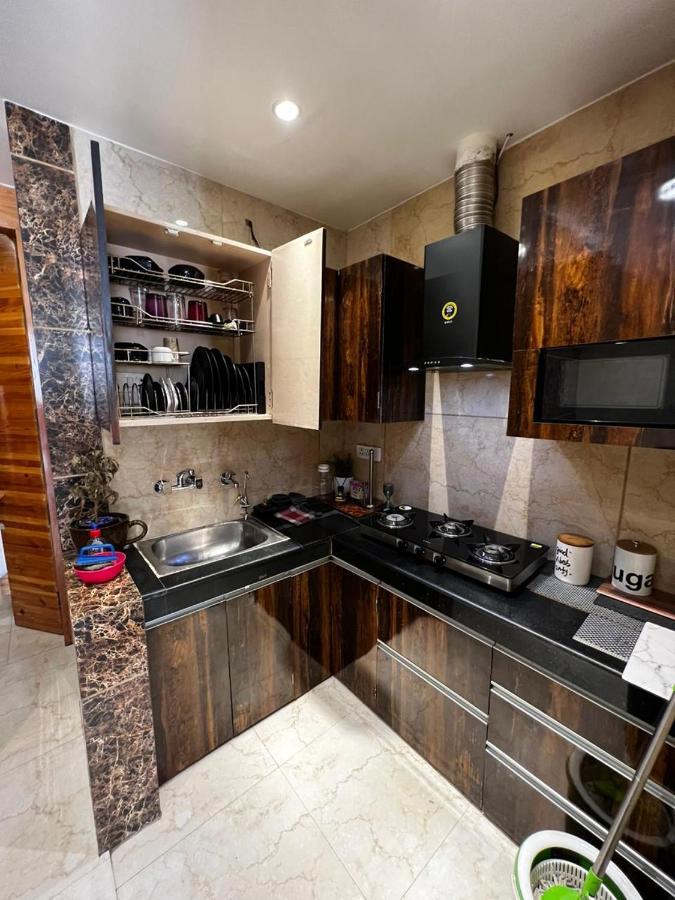Divine Studios Rajouri Garden New Delhi Eksteriør billede